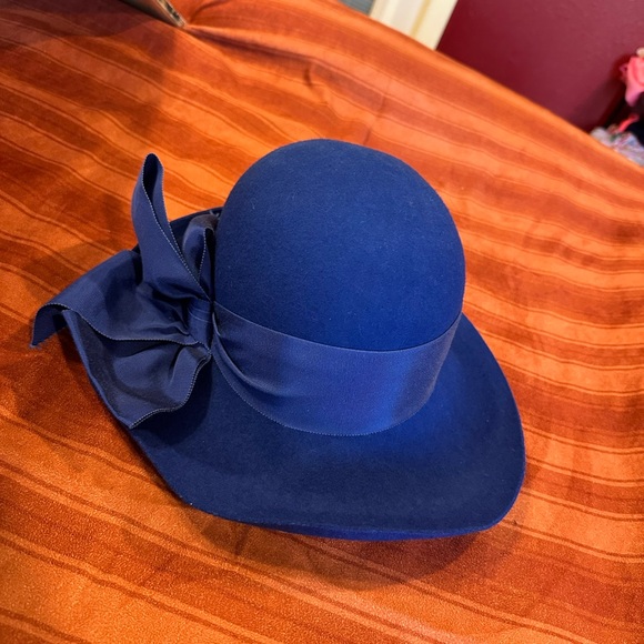 Betmar 100% Wool Cloche Hat Cobalt Blue w/ Grosgrain Bow Made in USA - Picture 6 of 11